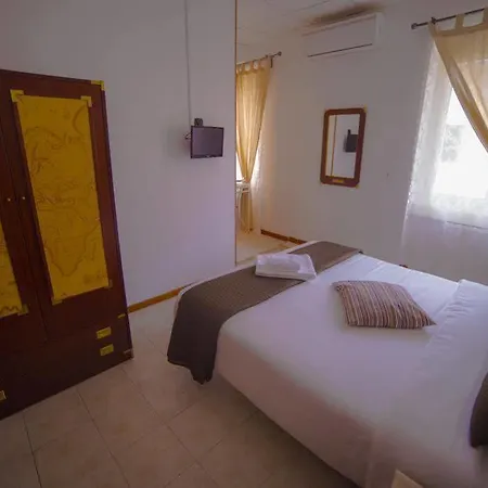 Galleria And 3* Frascati